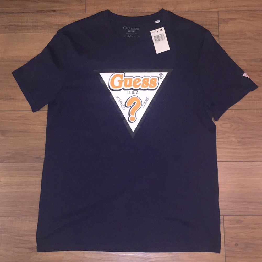 🆕 Guess Sticker Logo T-Shirt 🆕
